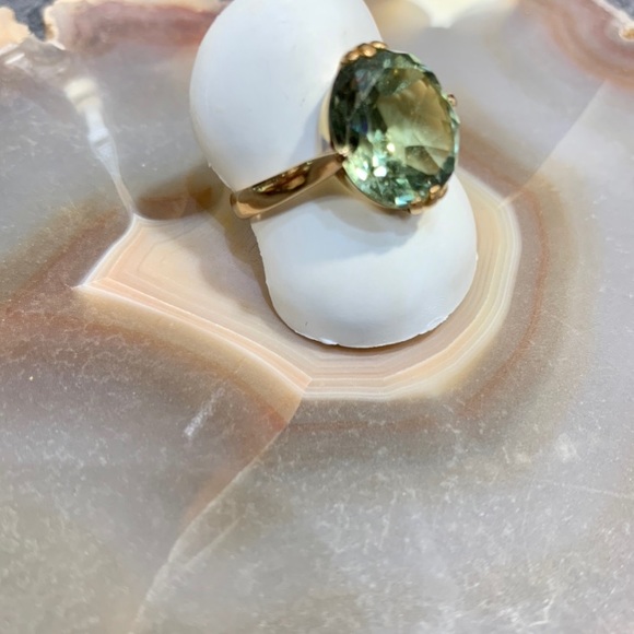 Vintage Natural Green 9.5ct Sapphire 18K Ring - Picture 2 of 7